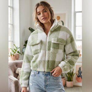 Le Lis Plush Fleece Crop Jacket Full Zip Checkered Green White Women's Small